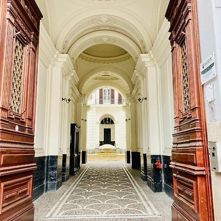 Piazza Amore Napoli Luxury Apartment Nel Cuore Di Napoli Exterior photo
